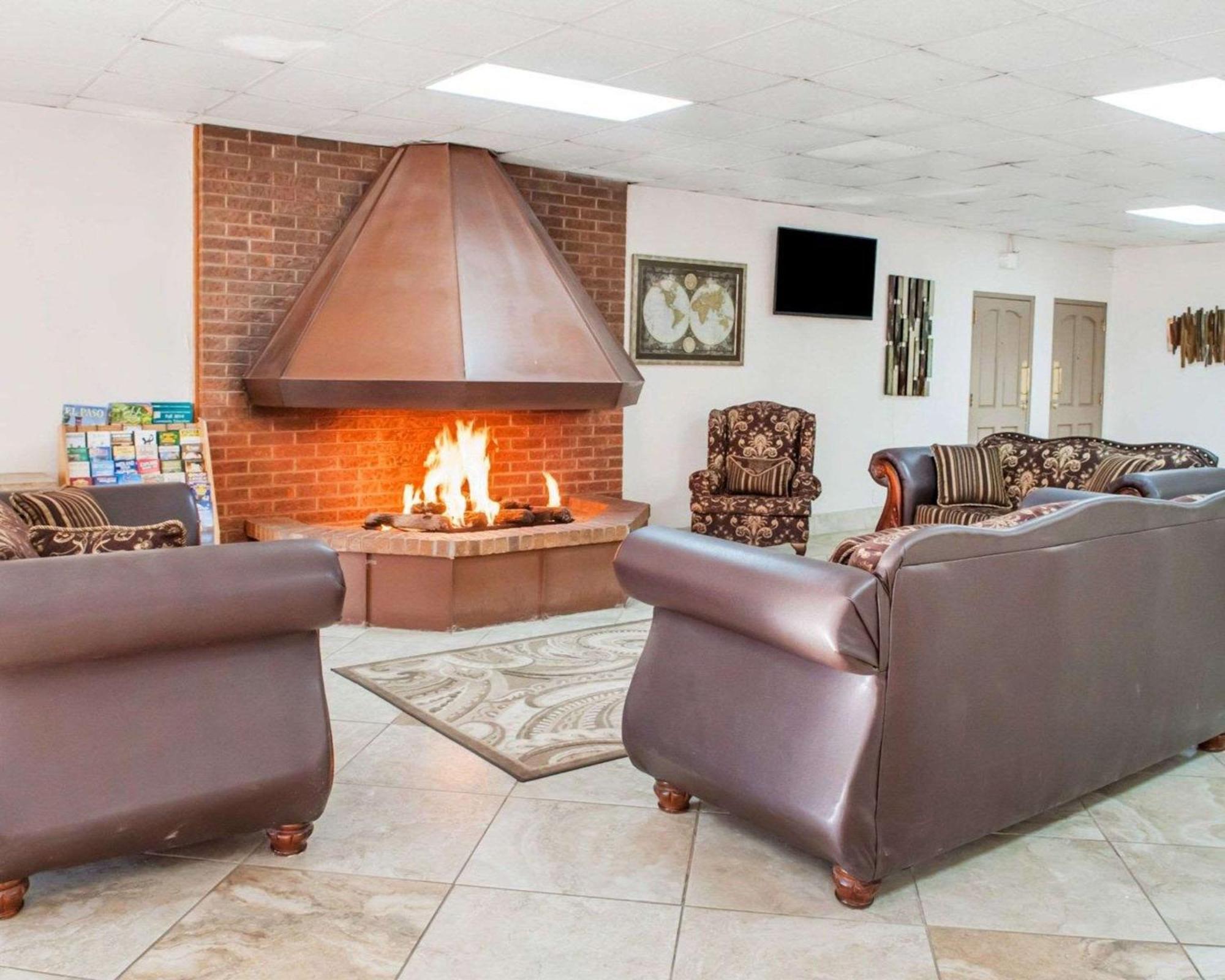 Econo Lodge Carlsbad Caverns Area Экстерьер фото