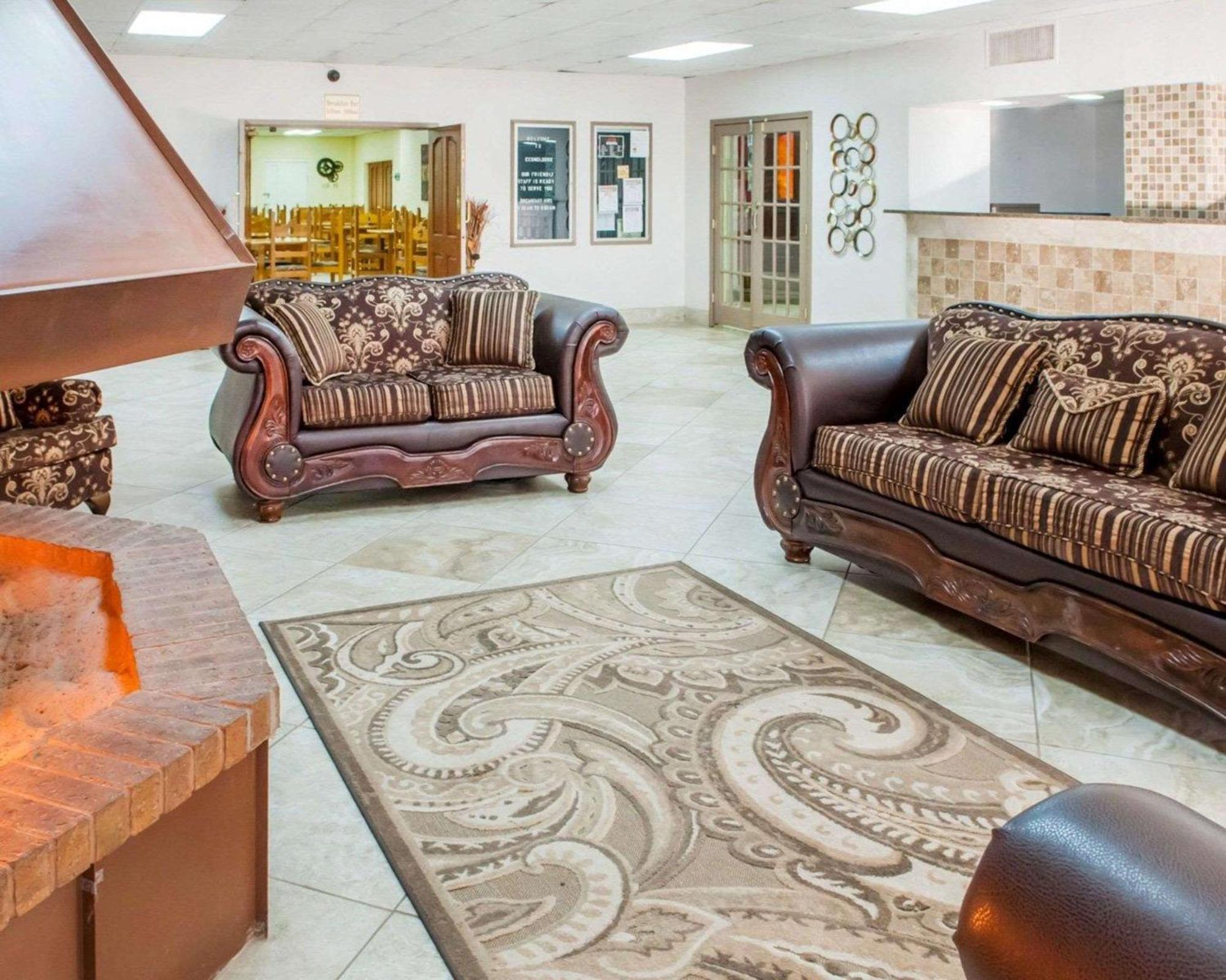 Econo Lodge Carlsbad Caverns Area Экстерьер фото