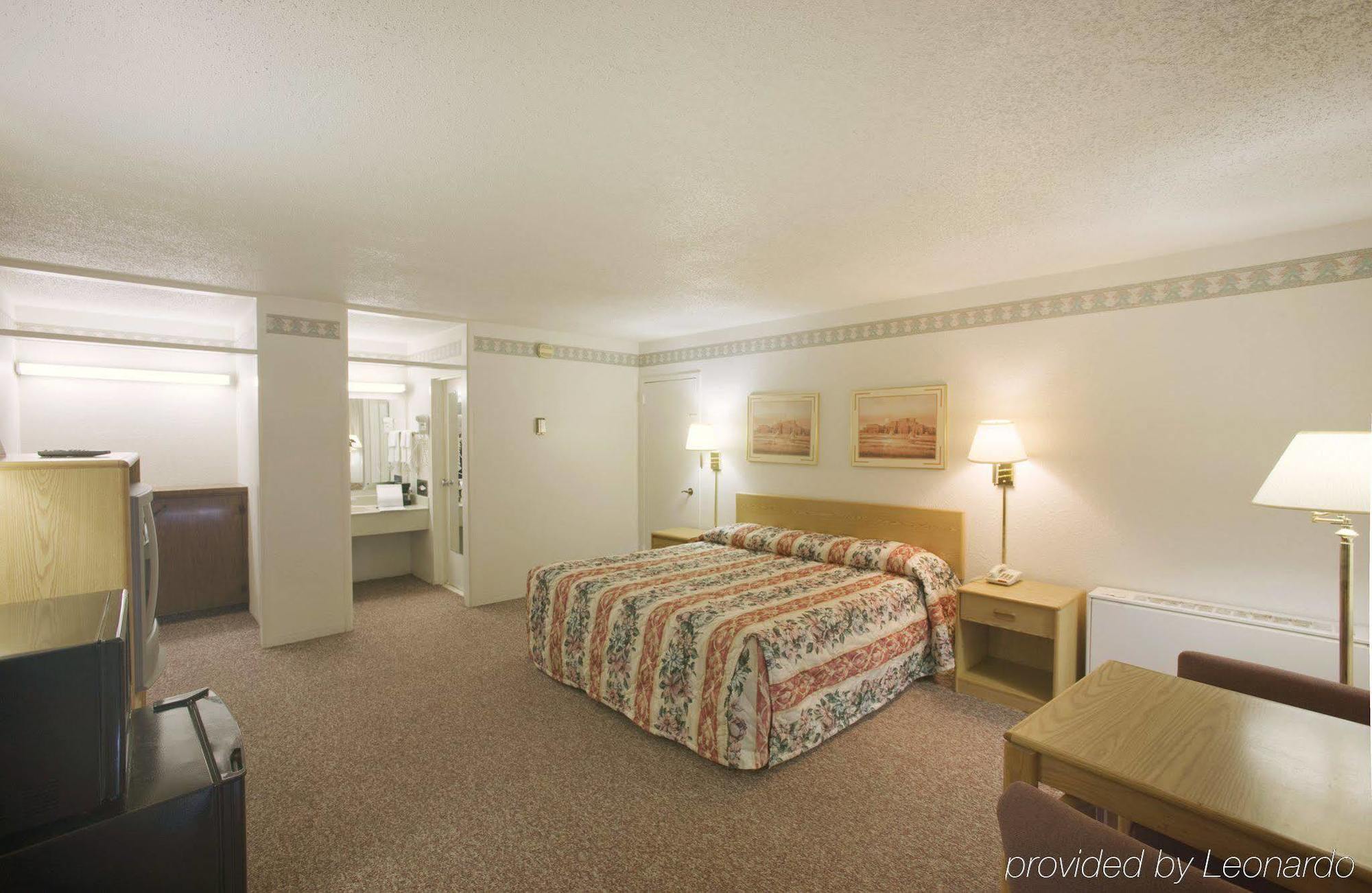 Econo Lodge Carlsbad Caverns Area Номер фото